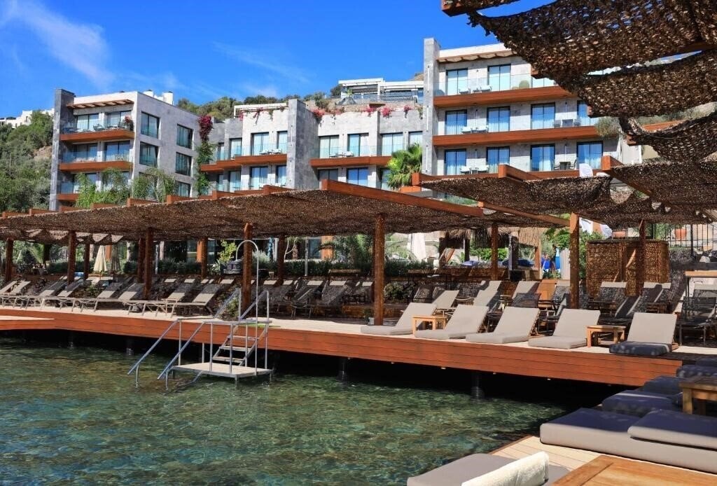 Фото Mare Deluxe Residence & Villas 4*