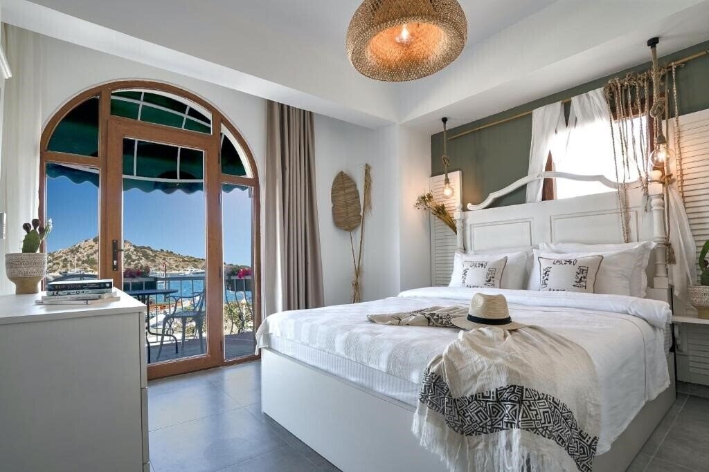 Готель Liman Hotel Gumusluk 3*