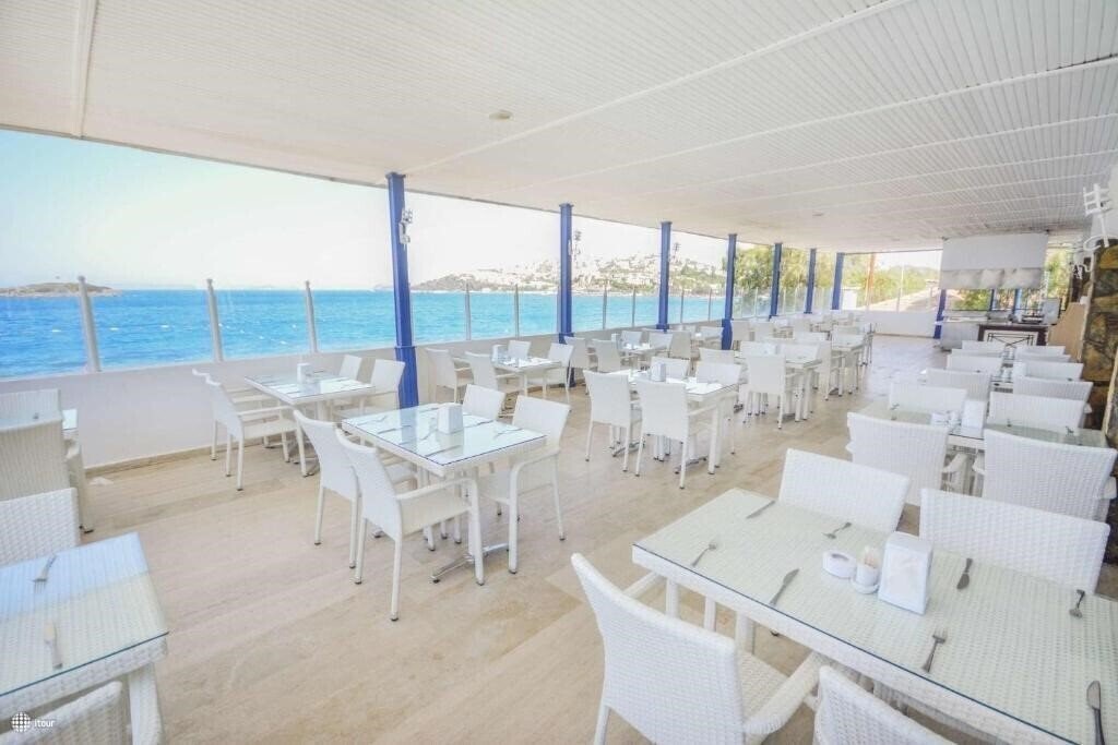 Фотографія Regulus Beach Resort 4*