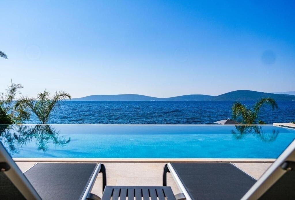 Готель Isolina Hotel 5*