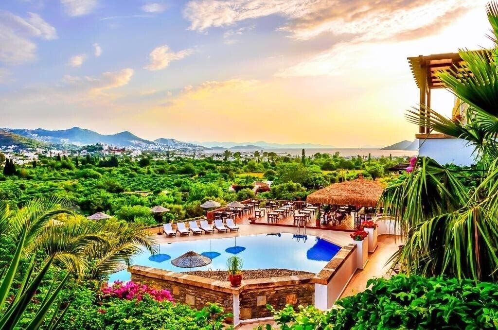 Отель 4reasons Hotel Yalikavak 3*