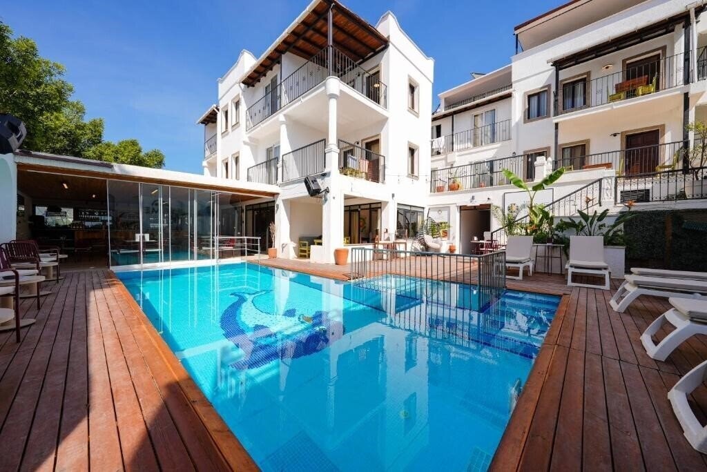 Отель The Lume Boutique Hotel & Restaurant & SPA 3*