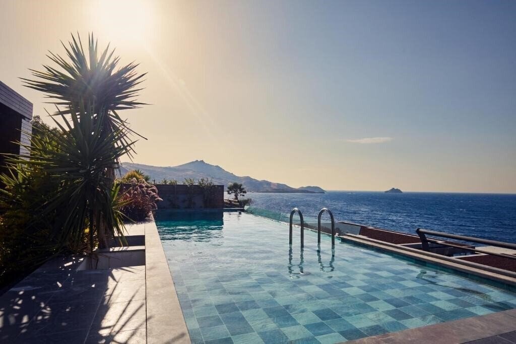 Фотография Root Redrock Yalikavak Bodrum 4*