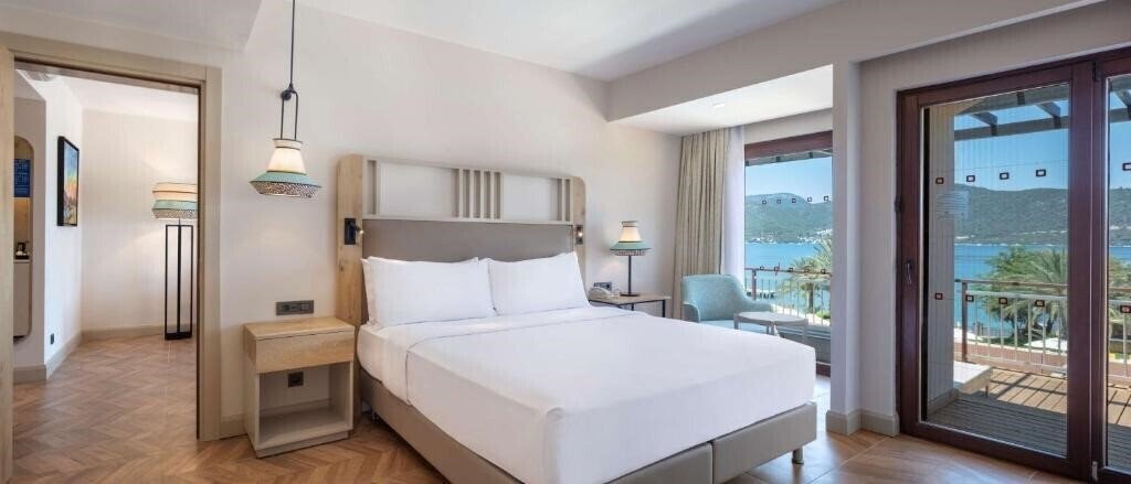 Фотография DoubleTree by Hilton Bodrum Isil Club 5*