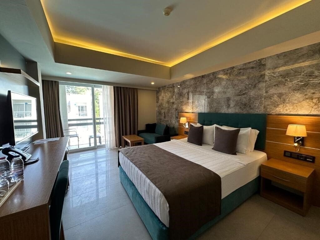 Зображення Ambrosia Hotel 4*