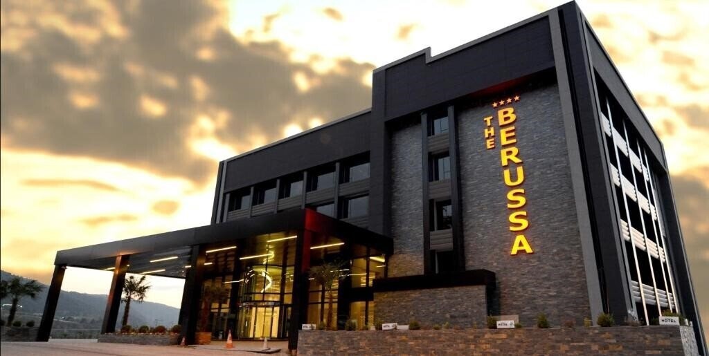 Готель Buyukyildiz Hotel 4*
