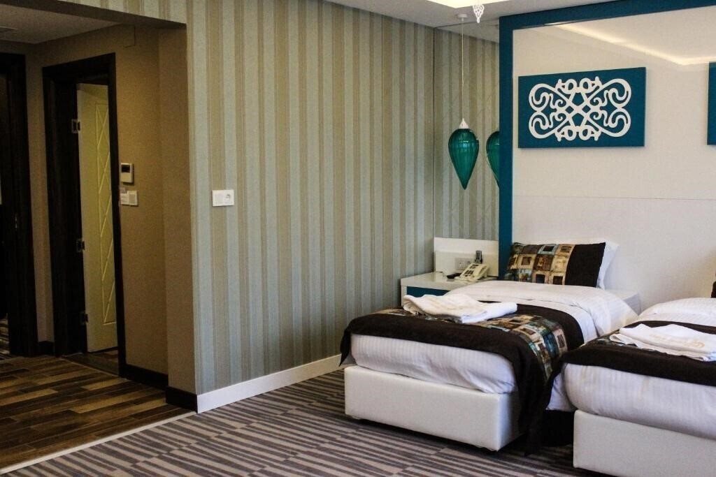 Отель Grand Bursa Hotel 3*