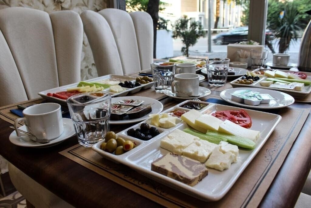Фото Grand Bursa Hotel 3*
