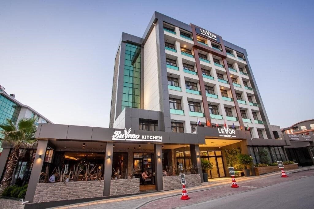 Отель Levor Hotel 4*