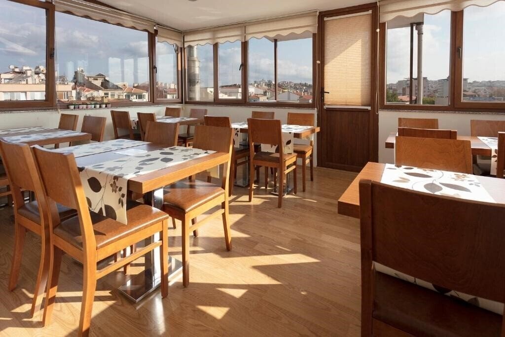 Фотографія Hotel Pelit 3*