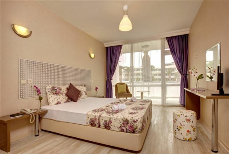 Готель Miplaya Hotel (ex. Miplaya Hotel by Corendon, Miplaya Hotel by Prestige) 3*