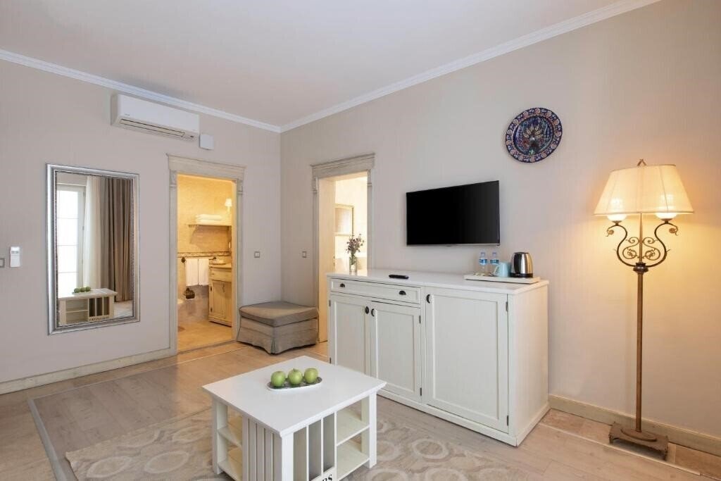 Фотографія Alacati Beach Resort (ex. Alacati Beach Resort & SPA, Kairaba Alacati Beach Resort) 5*