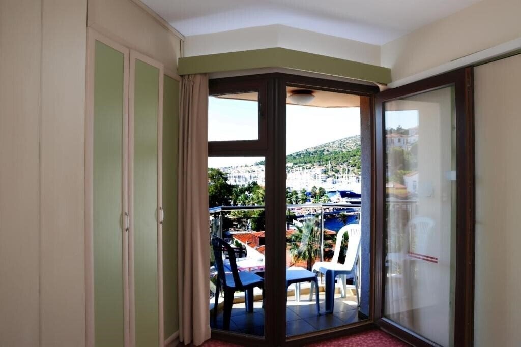 Картинка Ridvan 2*