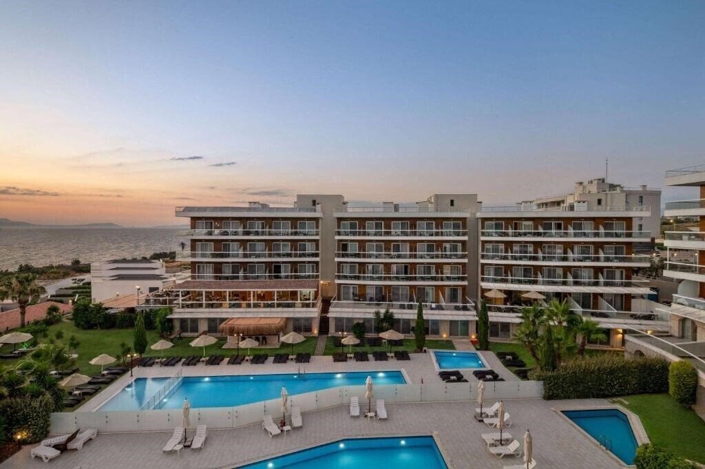 Фото La Quinta by Wyndham Cesme 4*