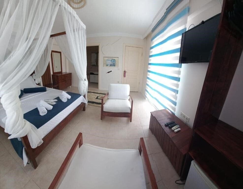 Фотографія Hotel Antonio 3*