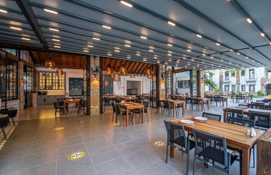 Картинка Majestic Hotel 3*