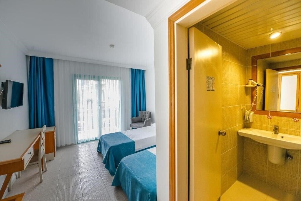 Фотографія Rebin Beach 3*