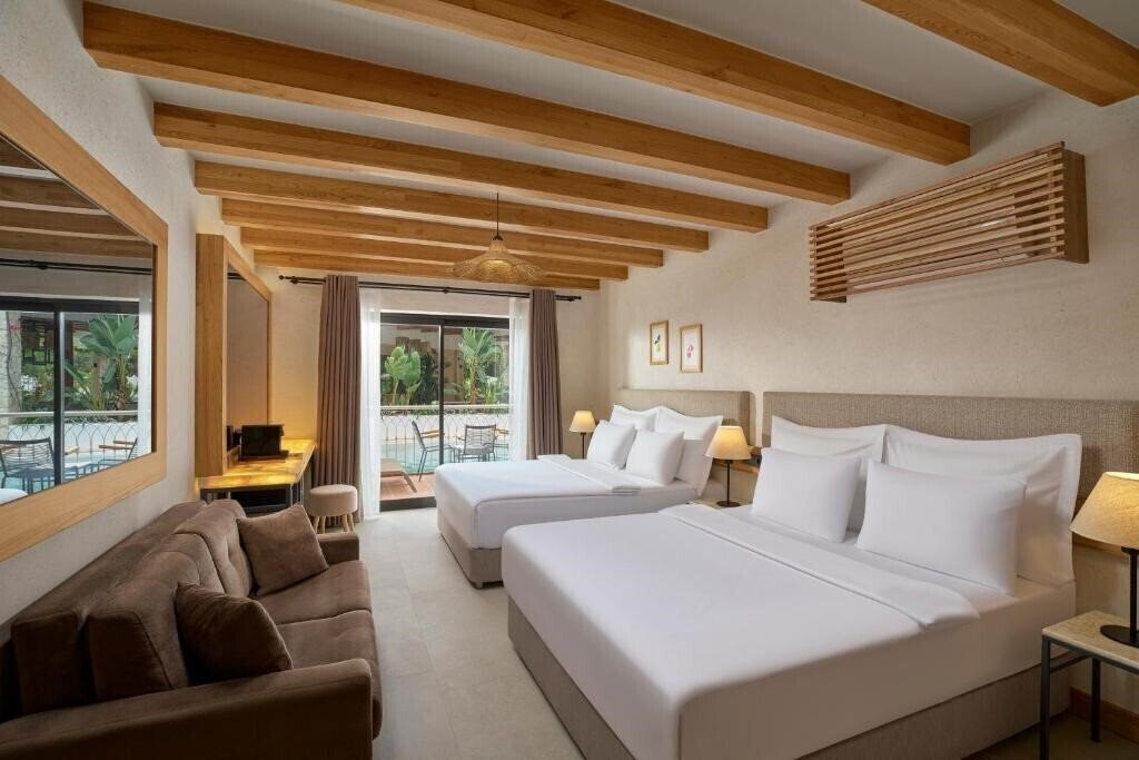 Фото La Boutique Maya 3*