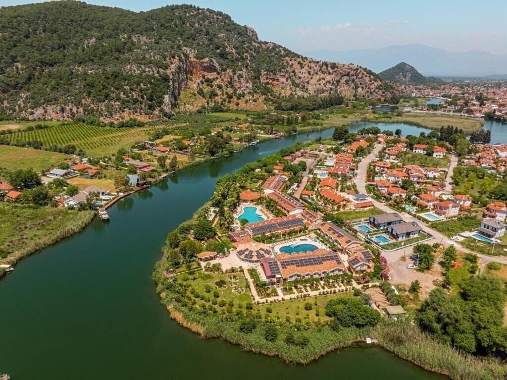 Готель Dalyan Resort Hotel 4*