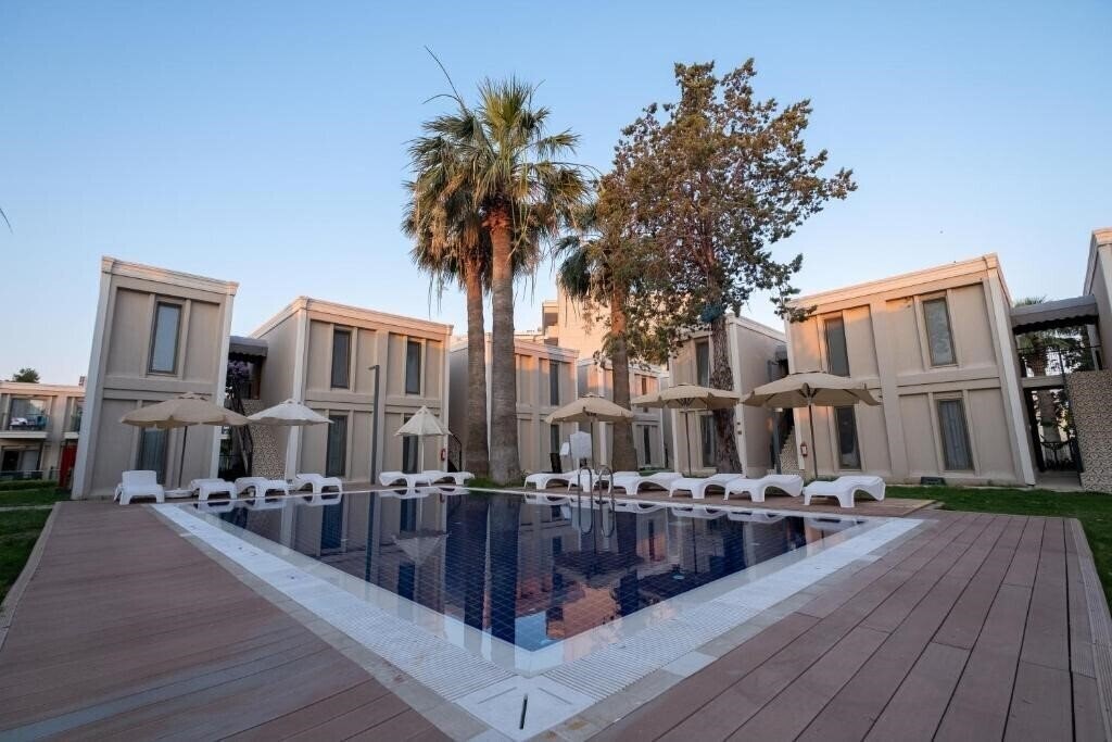 Фото The Roxy Luxury Moon (ex. Aurum Moon Resort) 5*