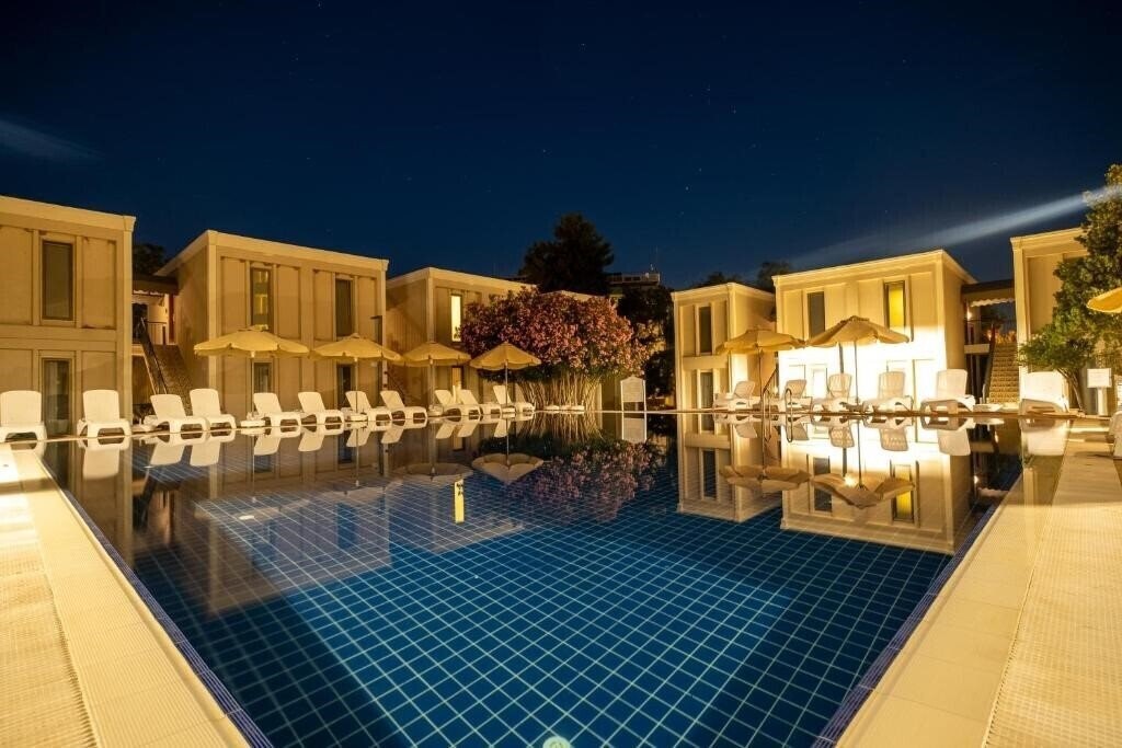 Фотографія The Roxy Luxury Moon (ex. Aurum Moon Resort) 5*