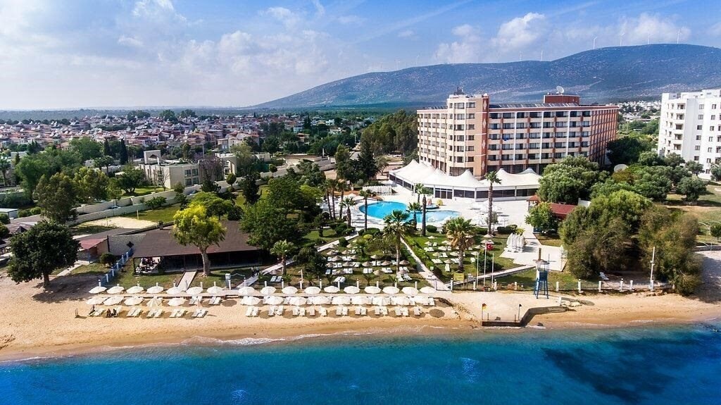 Готель The Holiday Resort 5*