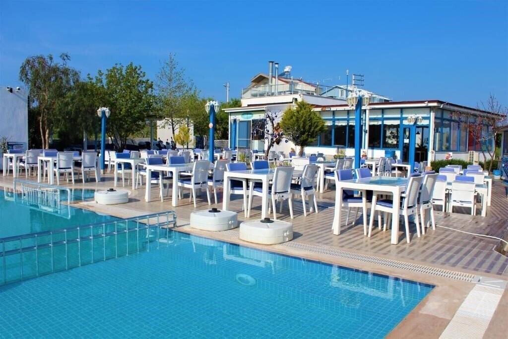 Готель Mavi Pansiyon & Restaurant 4*