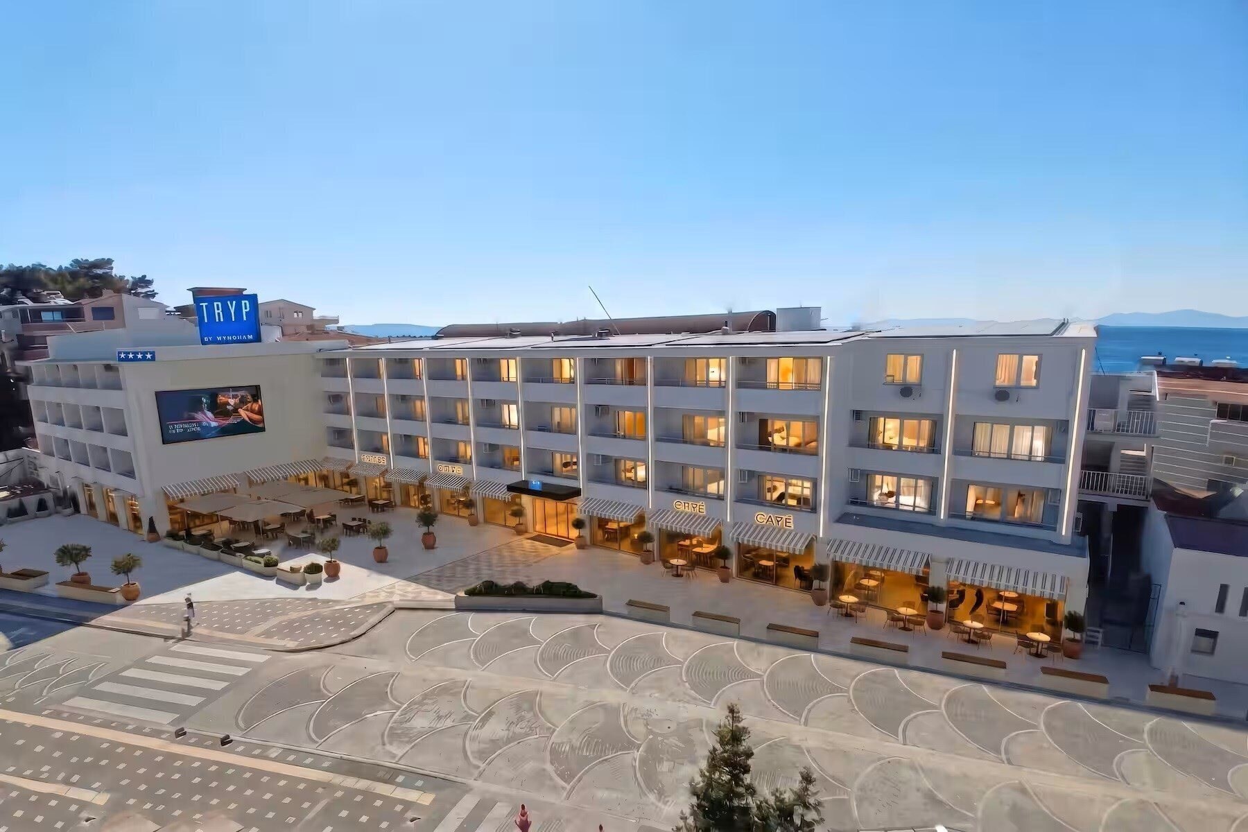 Готель Tryp by Wyndham Didim 4*