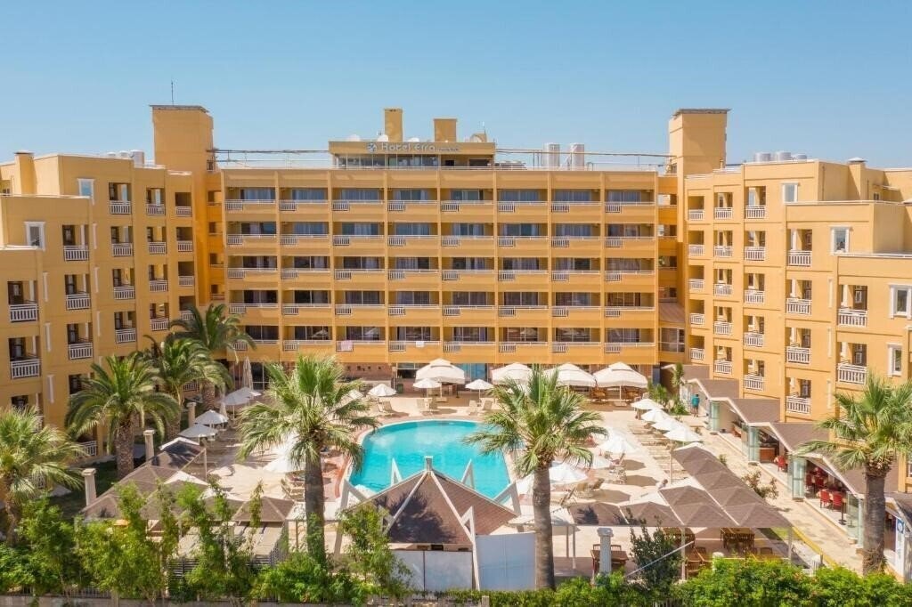Готель Esra Hotel Family Suites 3*