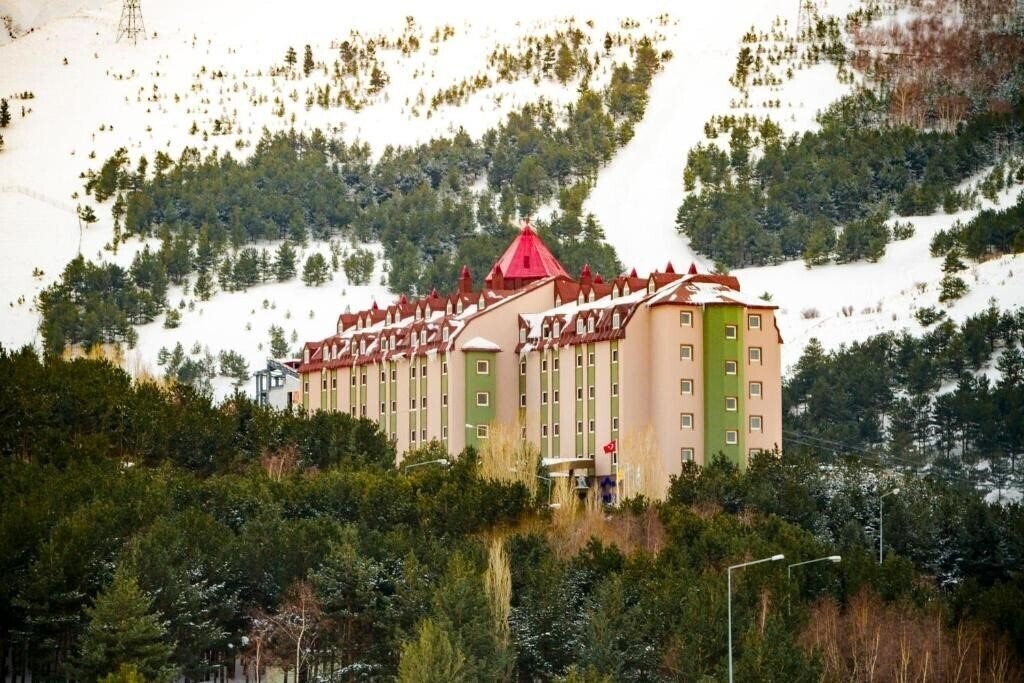 Готель Palan Ski & Convention Resort Hotel (ex. Palan Hotel) 4*