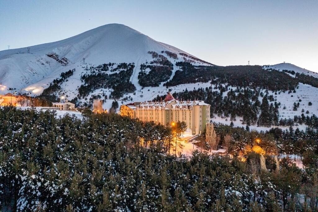Готель Palan Ski & Convention Resort Hotel 4*