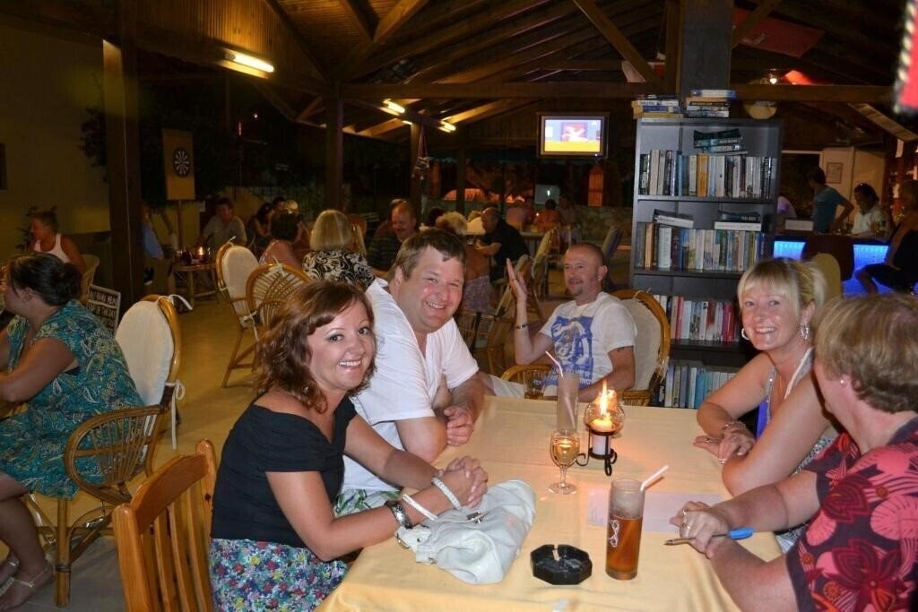 Картинка Belcehan Beach 3*