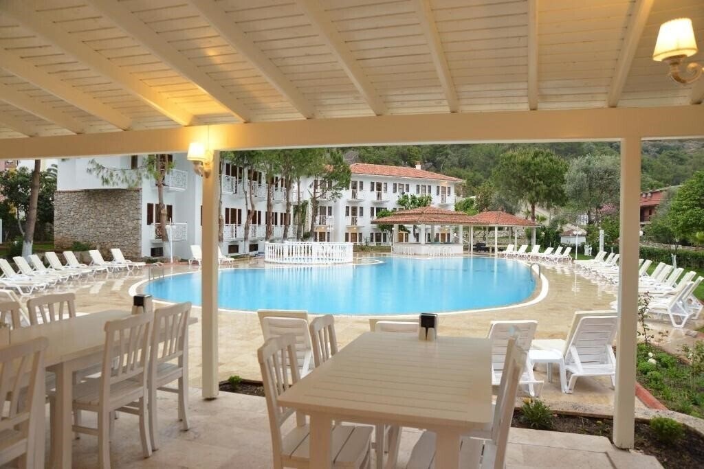 Зображення White Hotel Fethiye 3*