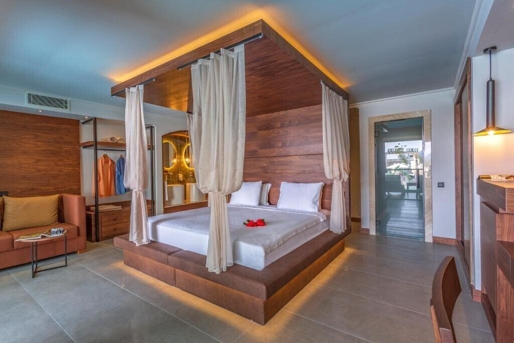 Изображение Orka Sunlife Resort Hotel & Aquapark 5*