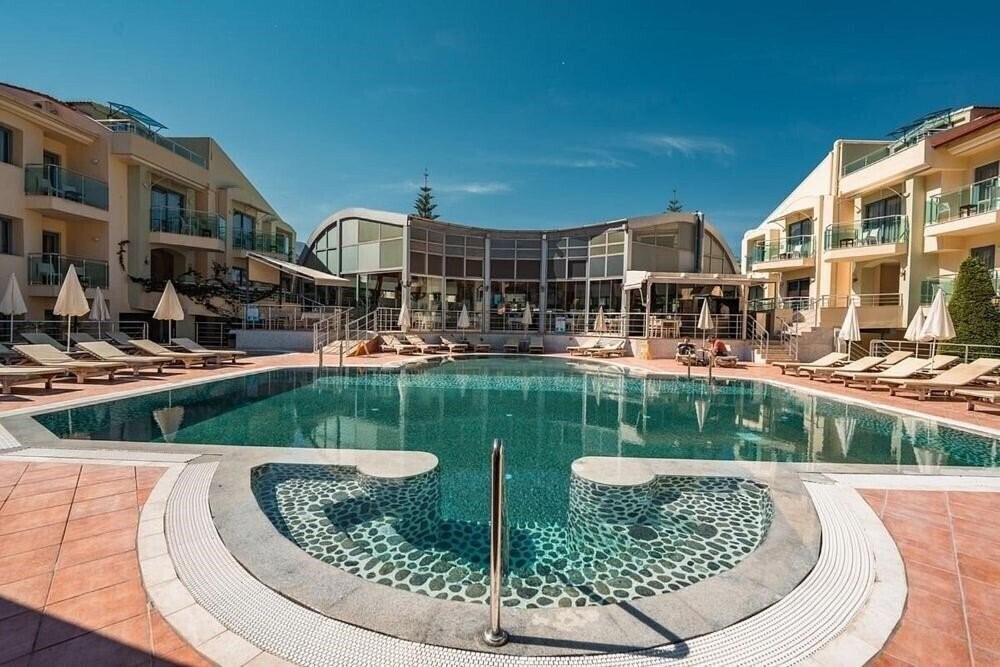 Готель Belcehan Deluxe Hotel 3*