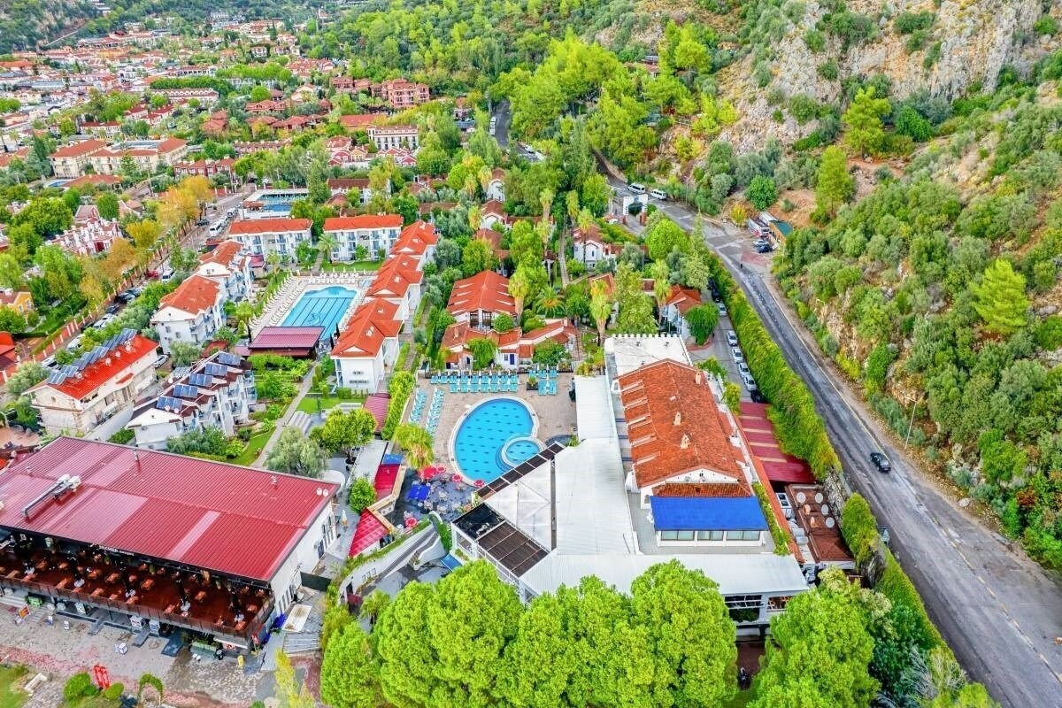 Отель Oludeniz Beach Resort by Z Hotels 4*