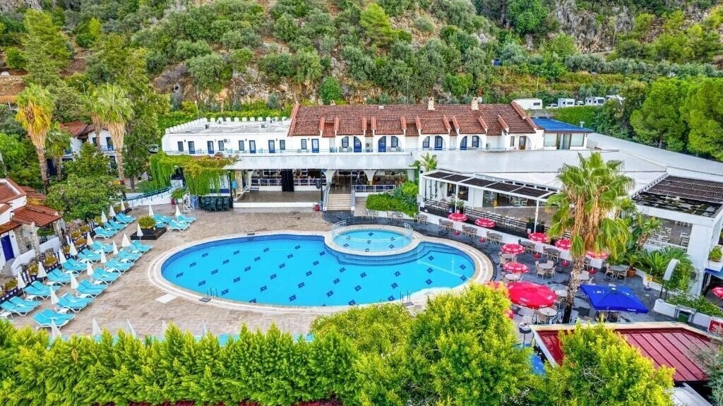 Готель Oludeniz Beach Resort by Z Hotels 4*