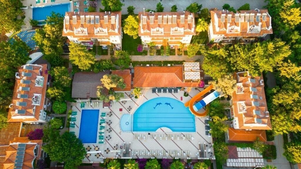 Готель Perdikia Hill 4*