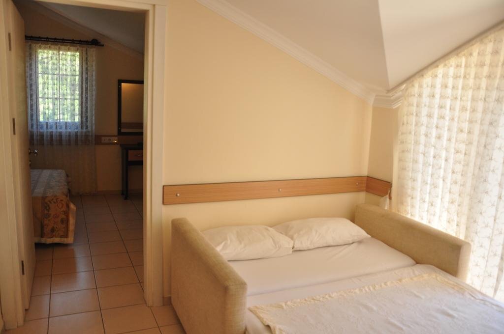 Готель Telmessos 3*