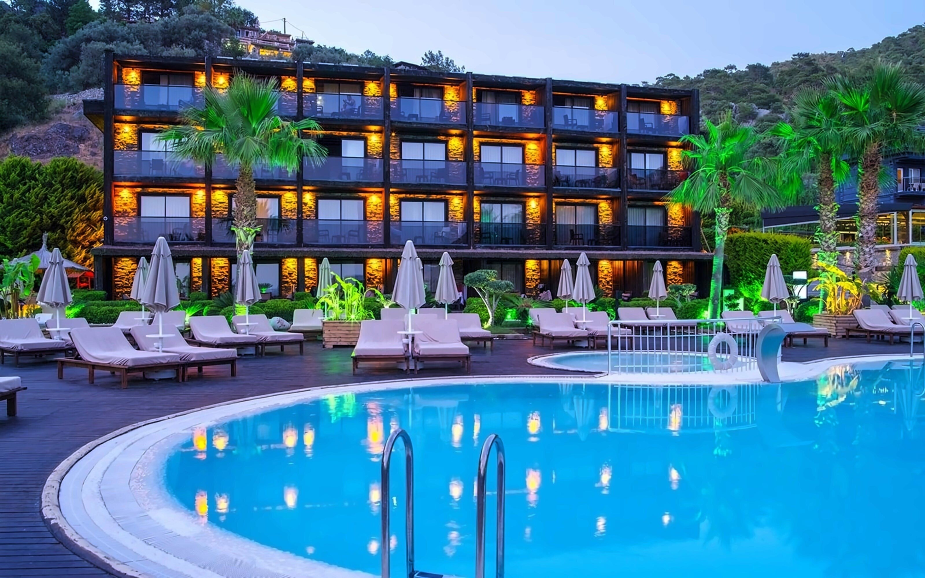 Отель Manas Park Hotel 5*