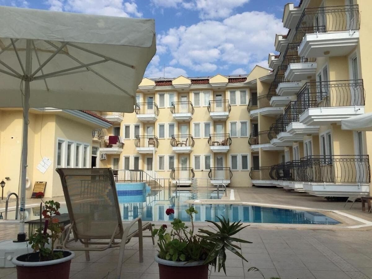 Готель Verde Port Hotel 3*
