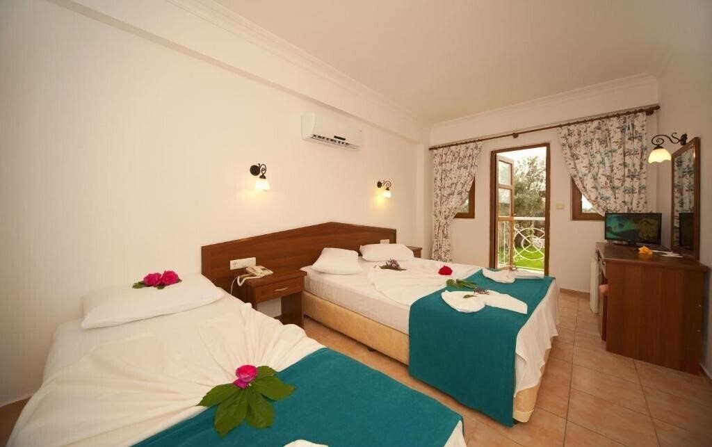 Фото White Hotel 3*