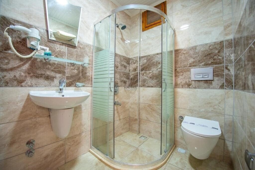 Фотография White Hotel 3*