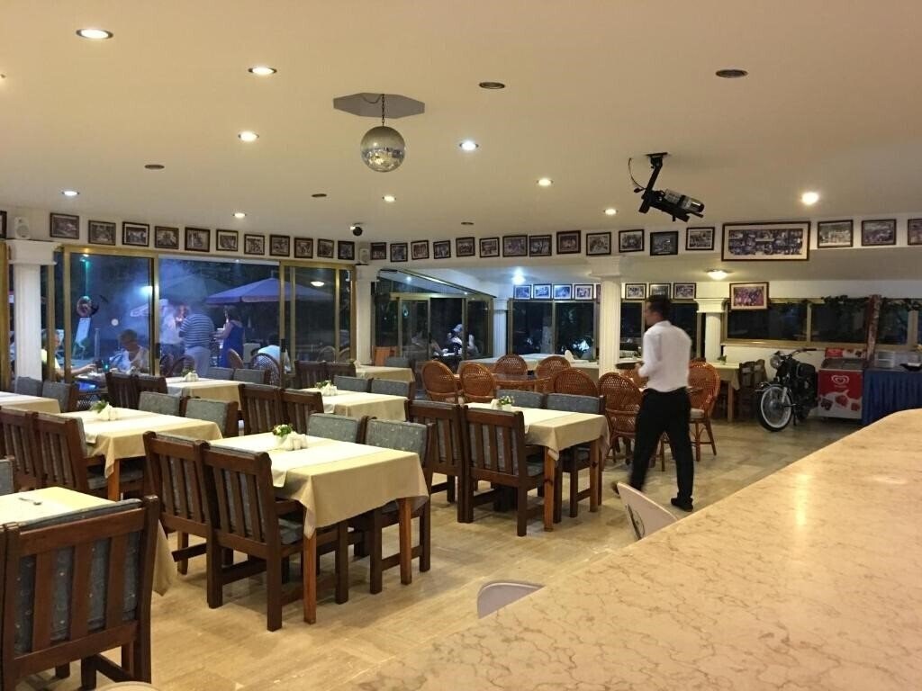 Фотографія Cenk Bey 3*