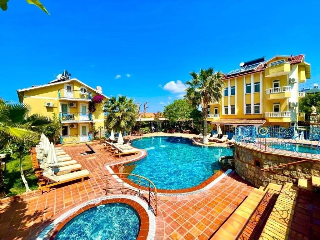 Готель Mountain Valley Oludeniz 3*