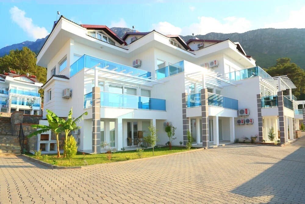 Отель Orka Royal Hills Apartments 3*