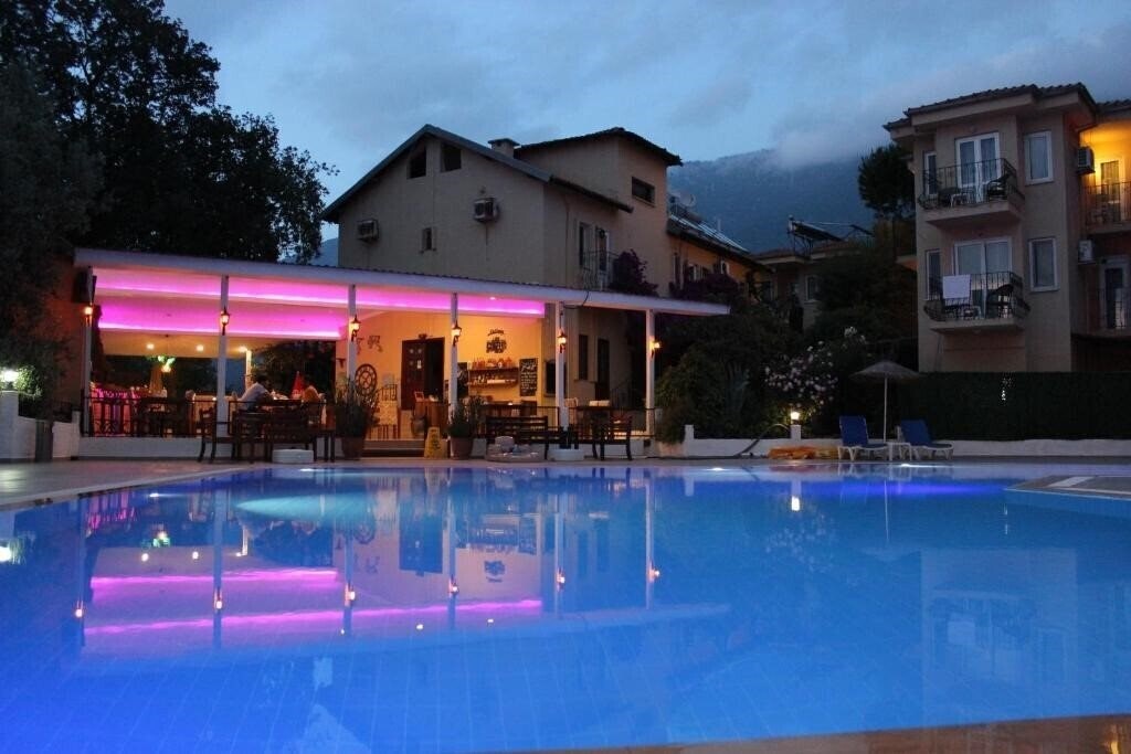 Готель Tunacan 3*