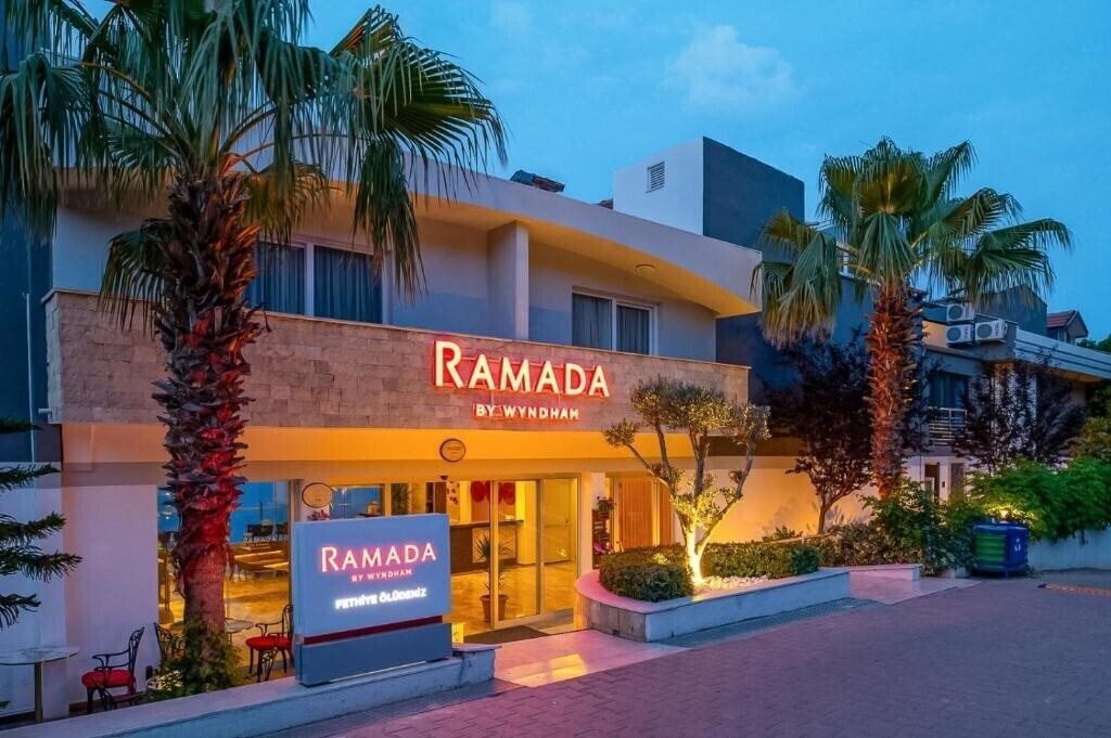Фотографія Ramada By Whyndham Oludeniz 4*