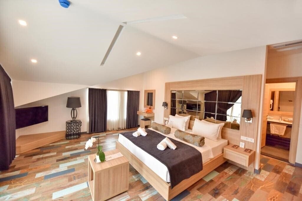 Фото Alesta Midtown Apart Hotel 3*