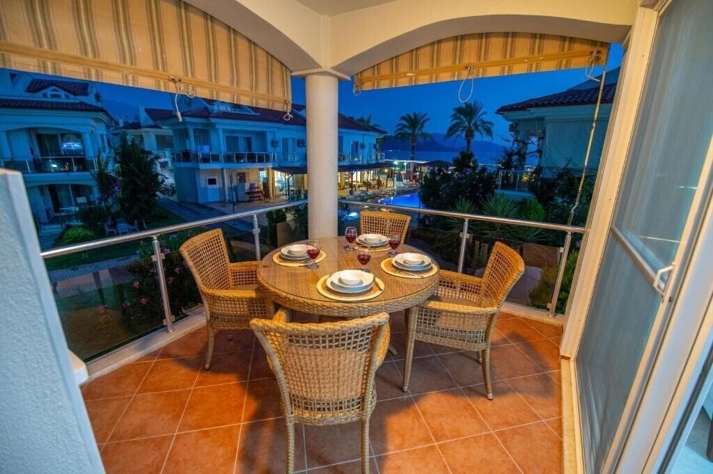 Картинка Sunset Beach Club Lebrentals 3*